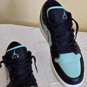 Nike Air Multi-colored Athletic Shoes Size 9 CK3022-301 Tropical Twist